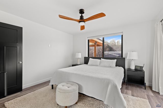 1420 GERMOND ST, Hot Springs, SD 57747