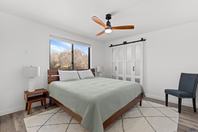 1420 GERMOND ST, Hot Springs, SD 57747