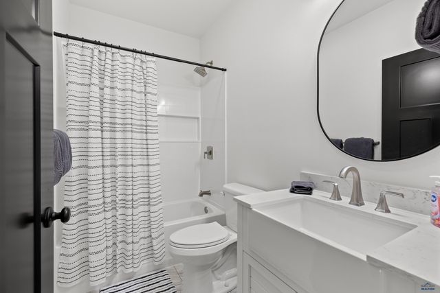 1420 GERMOND ST, Hot Springs, SD 57747