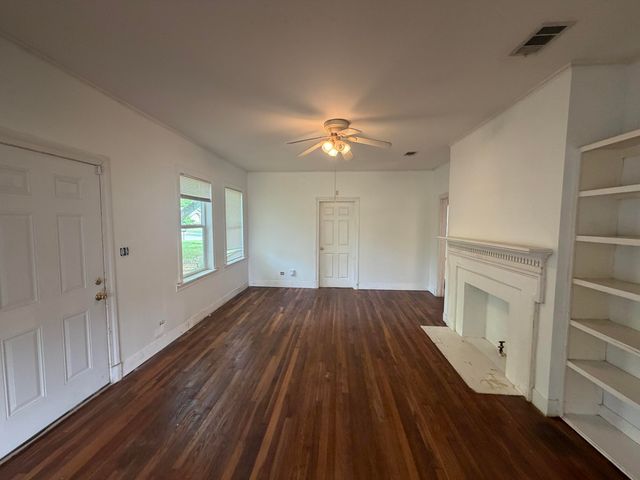 216 S 14th Ave., Hattiesburg, MS 39401