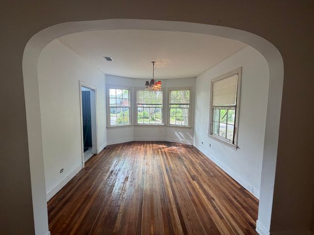 216 S 14th Ave., Hattiesburg, MS 39401