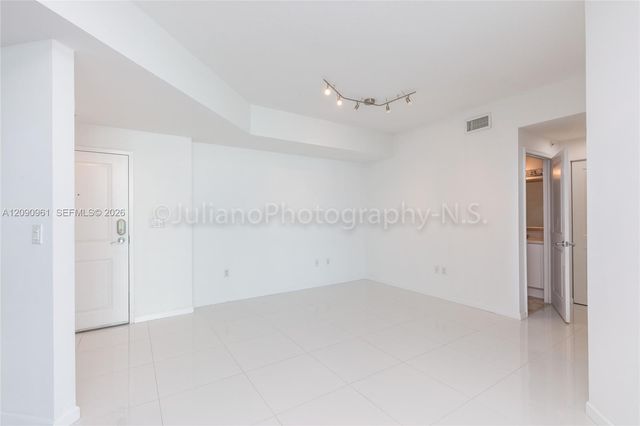 7910 Harbor Island Drive 507, North Bay Village, FL 33141