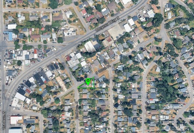 207 S 108th Place, Seattle, WA 98168