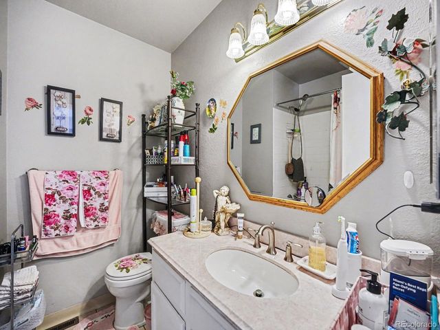 3437 S Ammons St 13-13-4, Lakewood, CO 80227