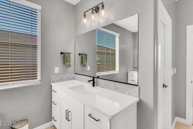 485 N White Clover Lane, Sahuarita, AZ 85629