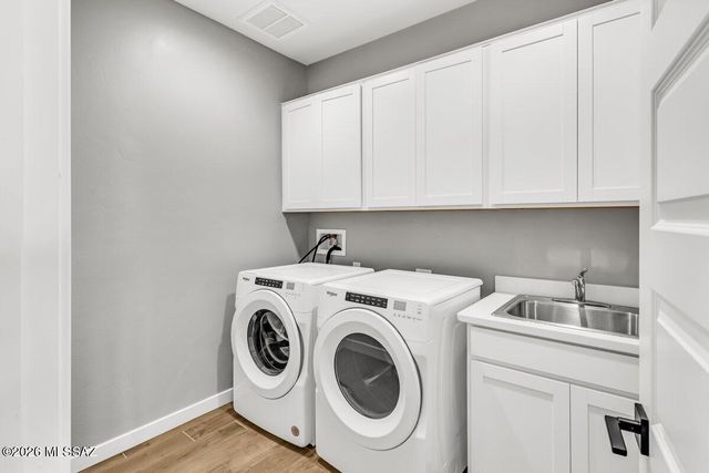485 N White Clover Lane, Sahuarita, AZ 85629