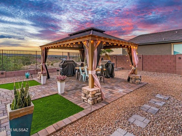 485 N White Clover Lane, Sahuarita, AZ 85629