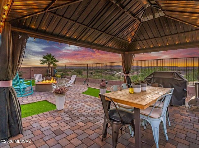 485 N White Clover Lane, Sahuarita, AZ 85629