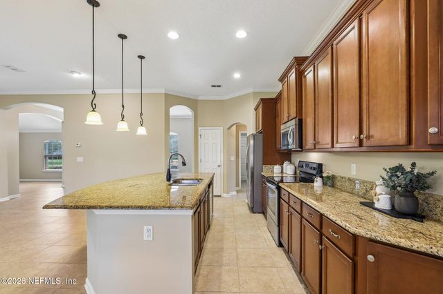 3585 OGLEBAY Drive, Green Cove Springs, FL 32043