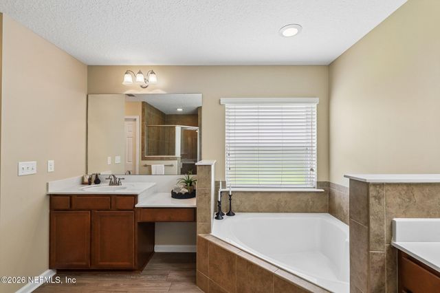 3585 OGLEBAY Drive, Green Cove Springs, FL 32043
