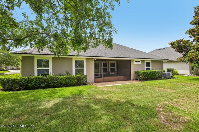 3585 OGLEBAY Drive, Green Cove Springs, FL 32043