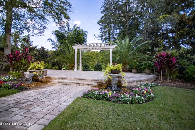 3585 OGLEBAY Drive, Green Cove Springs, FL 32043