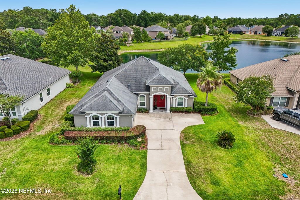 3585 OGLEBAY Drive, Green Cove Springs, FL 32043