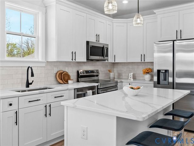 317 S 19th Ave, Hopewell, VA 23860