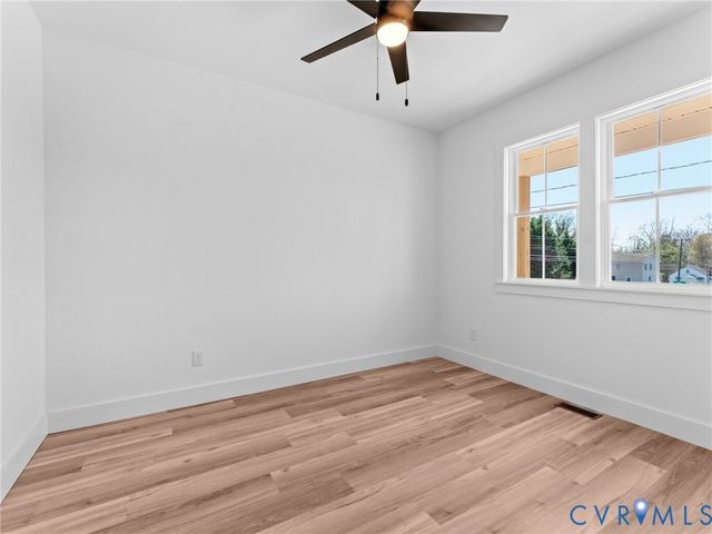317 S 19th Ave, Hopewell, VA 23860