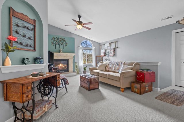 S77W19432 Lakewood DRIVE, Muskego, WI 53150