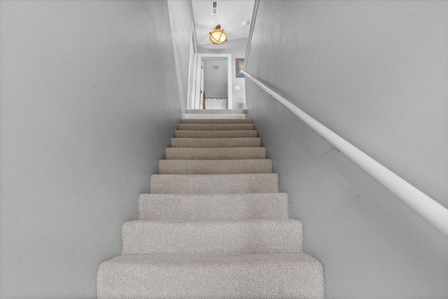 S77W19432 Lakewood DRIVE, Muskego, WI 53150