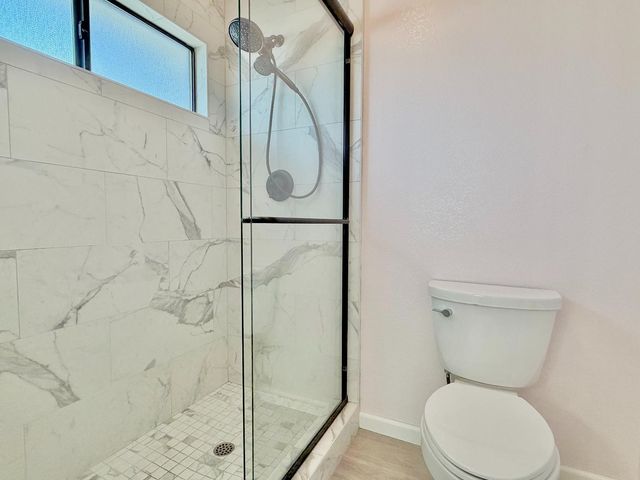 102 Davis Ct, Roseville, CA 95678