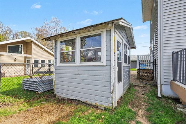 51618 Fish Lake Drive, Marcellus, MI 49067