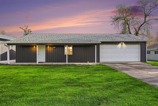 51618 Fish Lake Drive, Marcellus, MI 49067