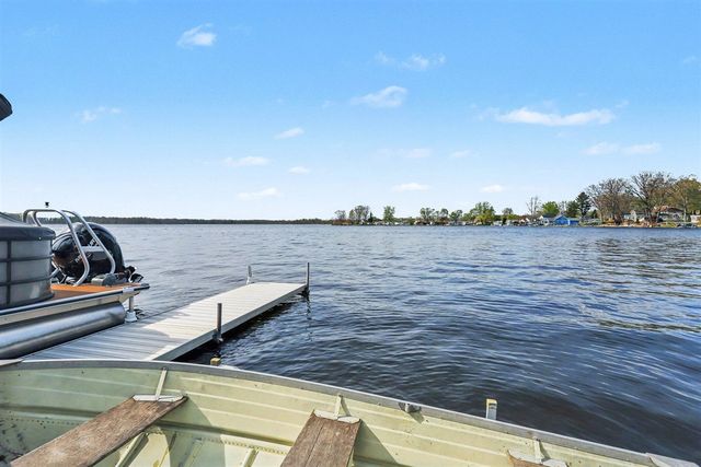 51618 Fish Lake Drive, Marcellus, MI 49067