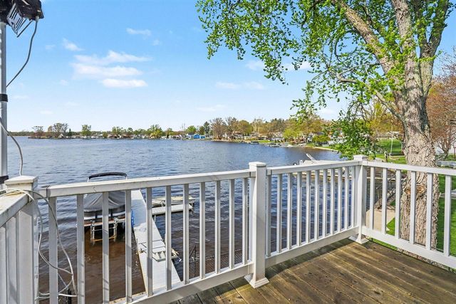 51618 Fish Lake Drive, Marcellus, MI 49067