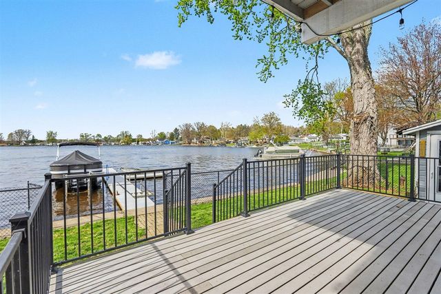 51618 Fish Lake Drive, Marcellus, MI 49067