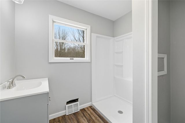 2104 Pulaski Road, Neshannock Twp, PA 16105