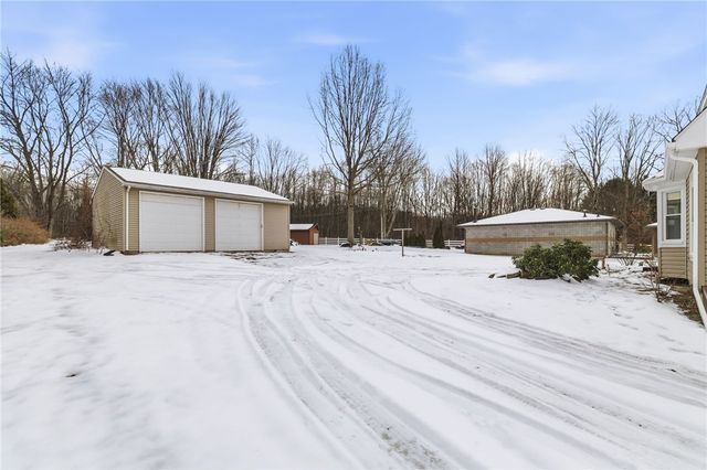 2104 Pulaski Road, Neshannock Twp, PA 16105