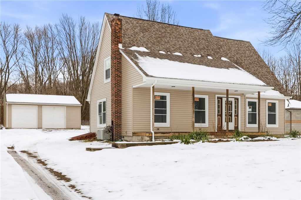 2104 Pulaski Road, Neshannock Twp, PA 16105