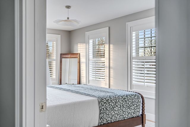 67 Park Street B, Northampton, MA 01062