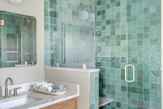 67 Park Street B, Northampton, MA 01062