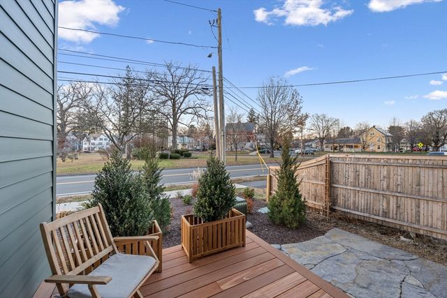 67 Park Street B, Northampton, MA 01062