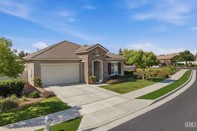 9810 Richland Hills Lane, Bakersfield, CA 93306