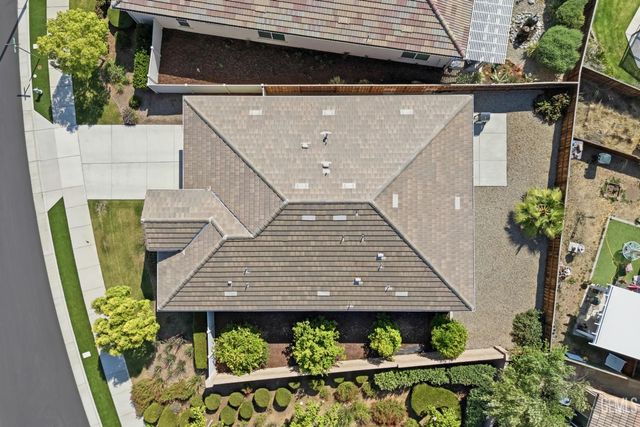 9810 Richland Hills Lane, Bakersfield, CA 93306