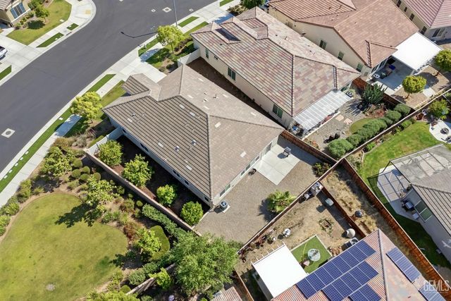 9810 Richland Hills Lane, Bakersfield, CA 93306