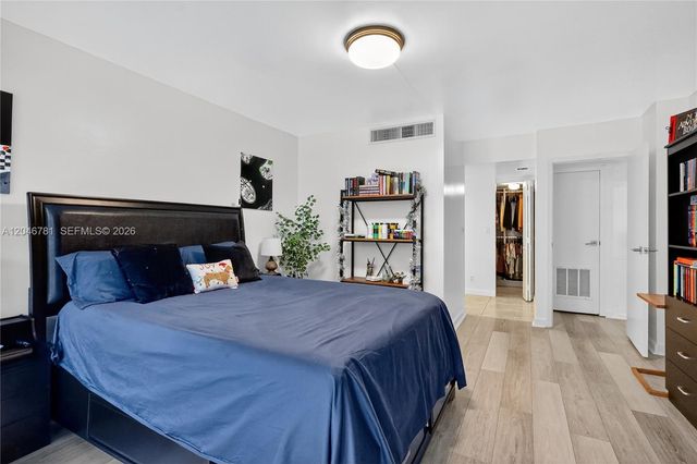 3401 N Country Club Dr 109, Aventura, FL 33180