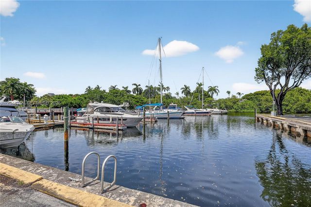 3401 N Country Club Dr 109, Aventura, FL 33180