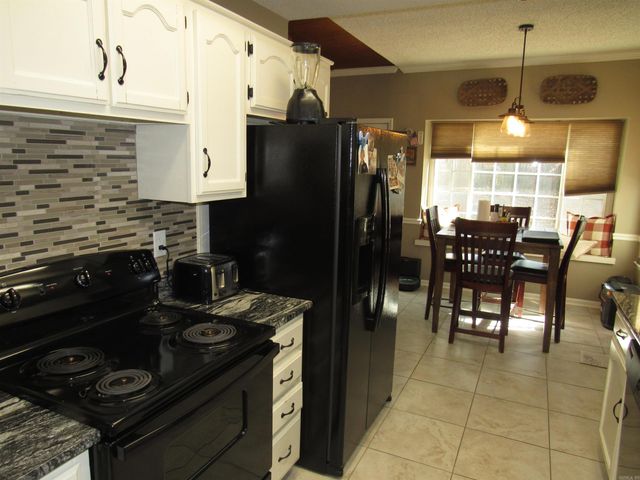 37 Yazoo Circle, Maumelle, AR 72113