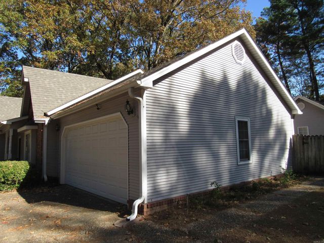 37 Yazoo Circle, Maumelle, AR 72113