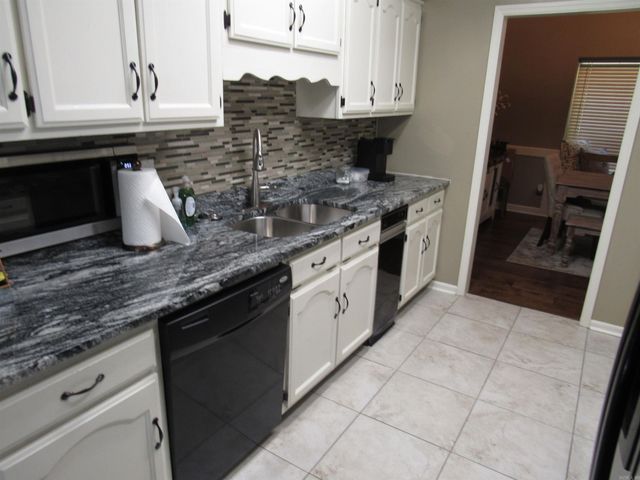 37 Yazoo Circle, Maumelle, AR 72113