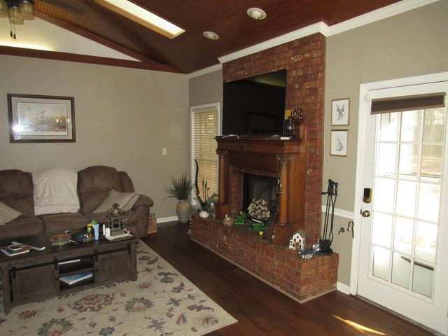 37 Yazoo Circle, Maumelle, AR 72113