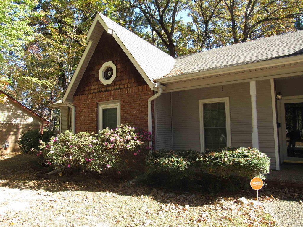 37 Yazoo Circle, Maumelle, AR 72113