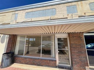 214 S Muskogee Avenue, Tahlequah, OK 74464