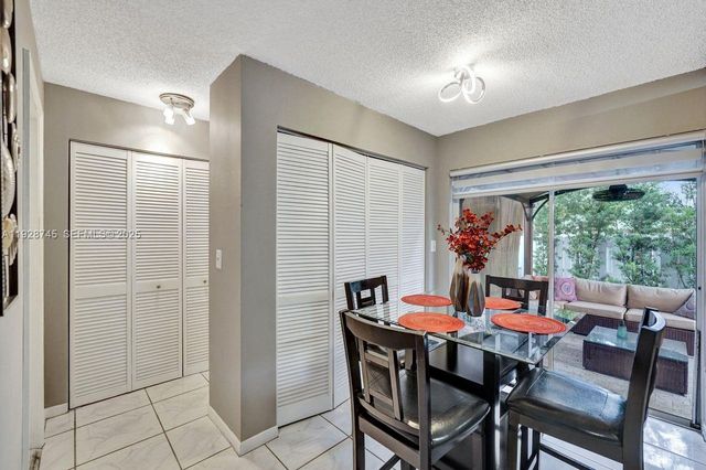 805 NW 98th Ave, Plantation, FL 33324