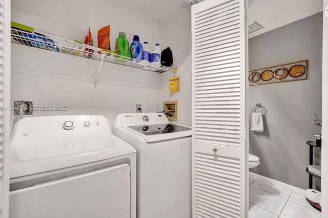 805 NW 98th Ave, Plantation, FL 33324