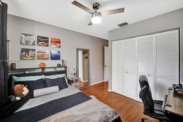 805 NW 98th Ave, Plantation, FL 33324