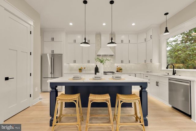 923 17TH ST S, Arlington, VA 22202