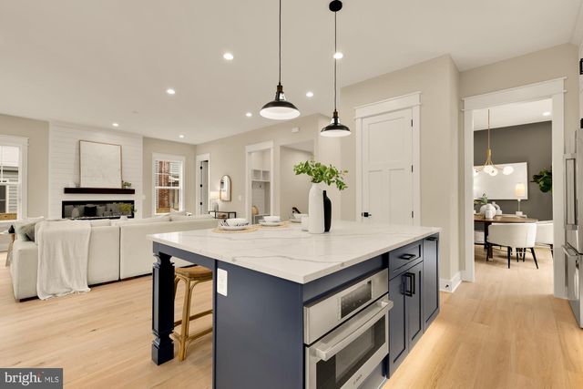 923 17TH ST S, Arlington, VA 22202