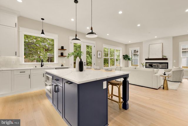 923 17TH ST S, Arlington, VA 22202